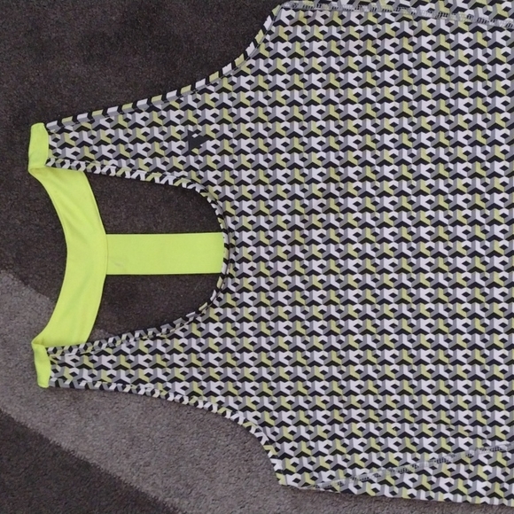 NWOT PLUS Neon RACER BACK & PATTERN Workout Tank by Y*A*S YAS!! - Picture 5 of 9